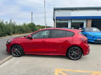 Ford Focus Photo 3