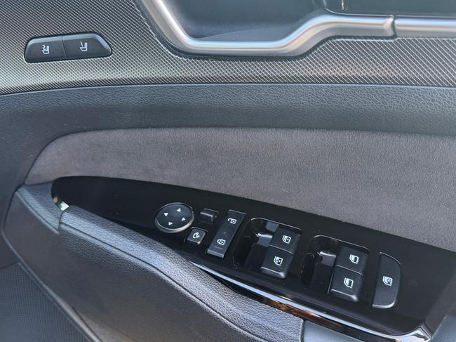 Kia Sportage Photo 5d6dd347-4f4f-43a1-9ff2-6b7cf2773a9a.jpg