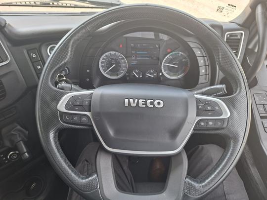Iveco S-WAY Photo