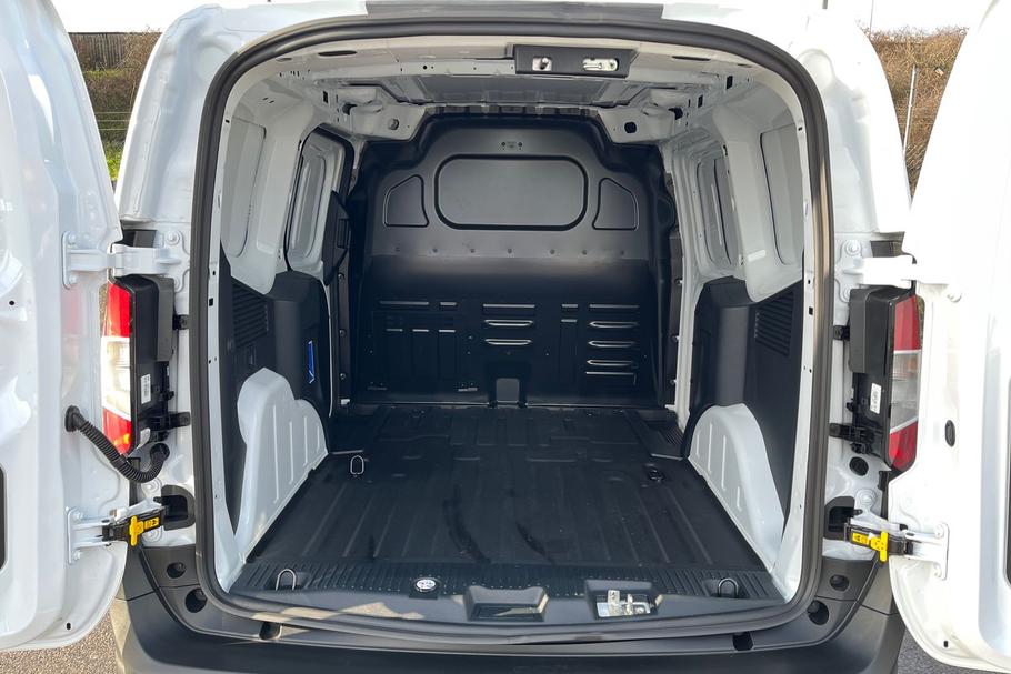 Used Ford E-TRANSIT COURIER ECOUIRER5 7