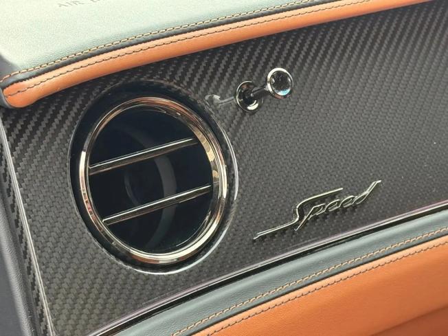 BENTLEY Flying Spur Photo 20