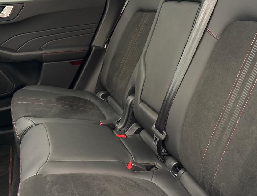 Ford Kuga Photo 5d8f95b0-389c-4eb5-a2fd-660a2cb7a5e0.jpg