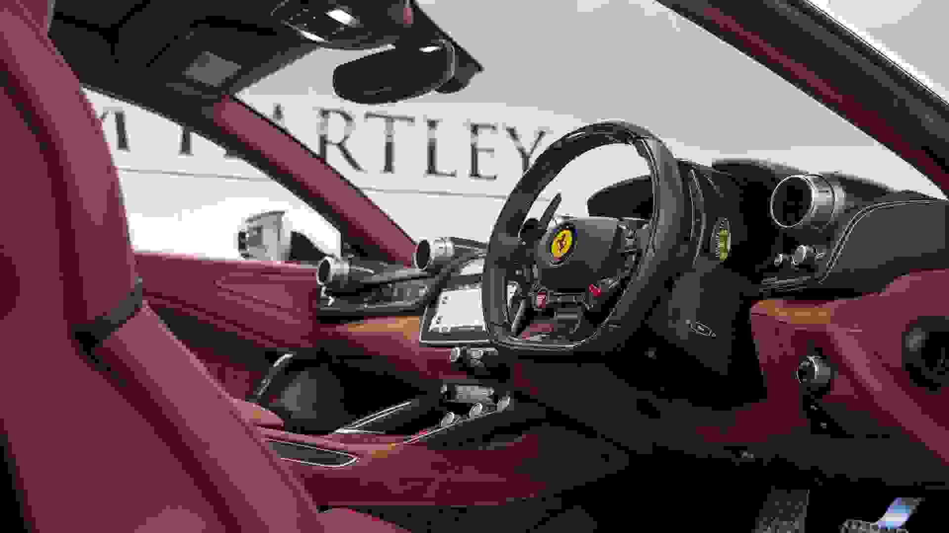 Ferrari GTC4 Lusso Photo 5d96993e-f6b9-4030-9979-4b7b4b8f35cf.jpg