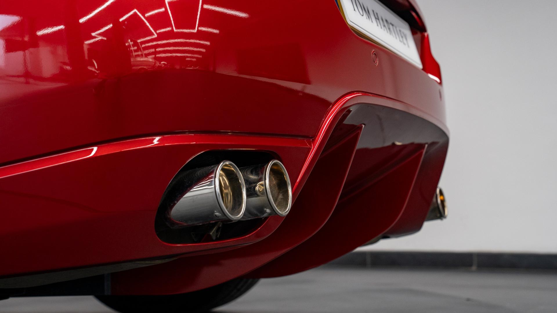 Ferrari 599 Photo 5d9b0d4a-f6f1-450c-a87c-56c8b93a6daa.jpg
