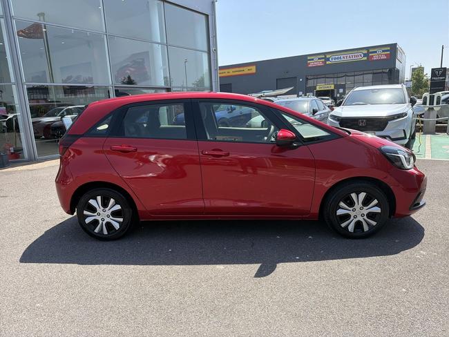 Honda Jazz Photo 5da36794-a283-4148-b4d2-742b54aff52d.jpg