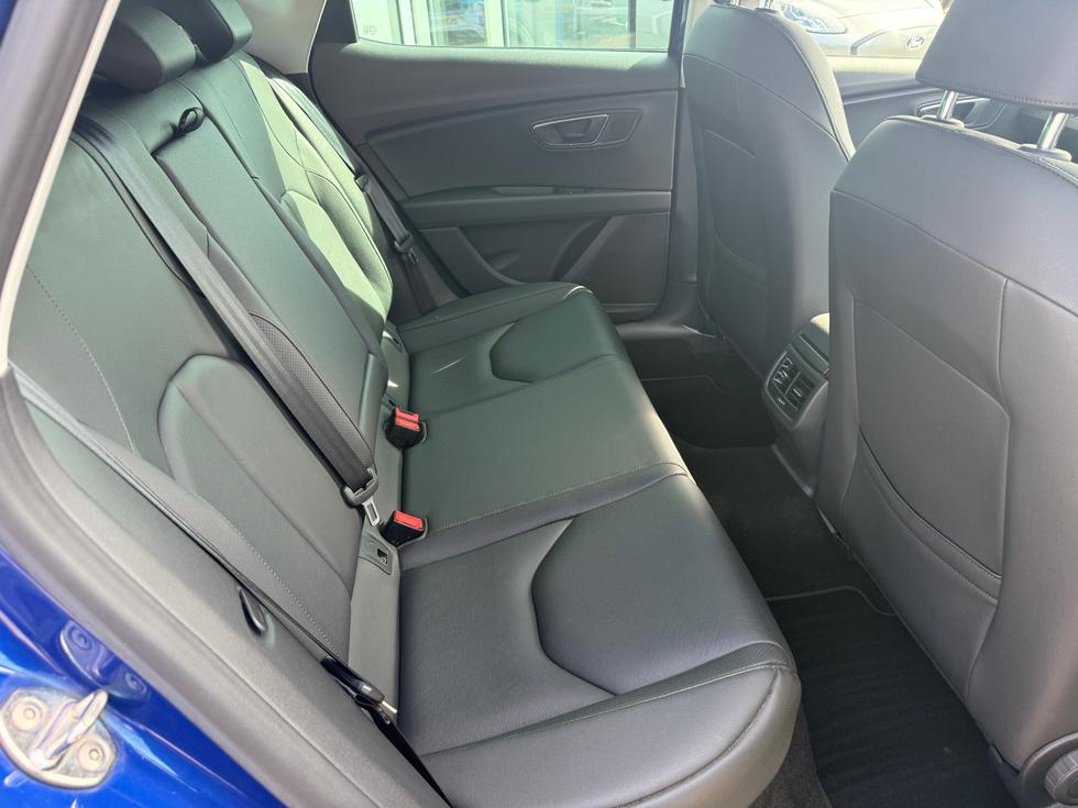 SEAT Leon Photo 5dba49c8-0578-440a-8e48-aaf9d5eaa797.jpeg