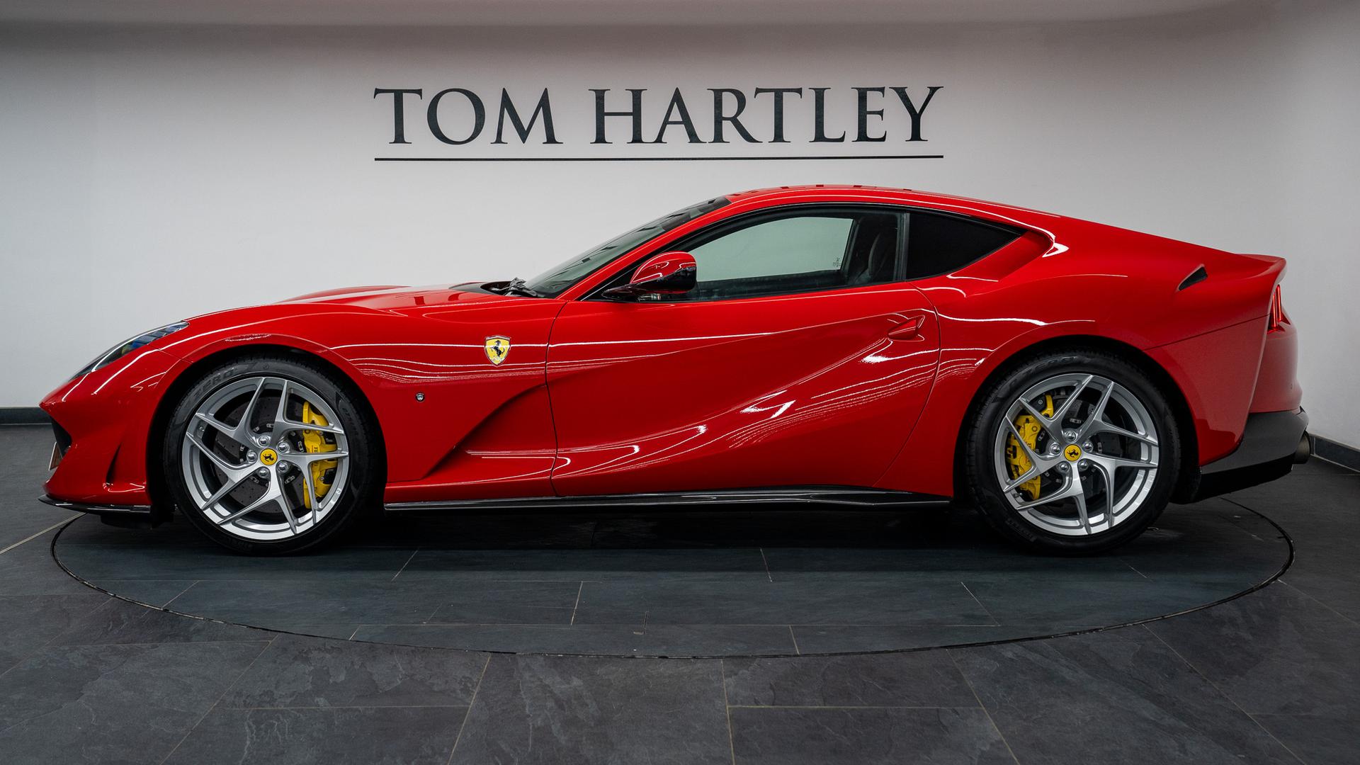 Ferrari 812 Photo 5dcafbbd-f4be-48de-84b9-480b360ccfce.jpg