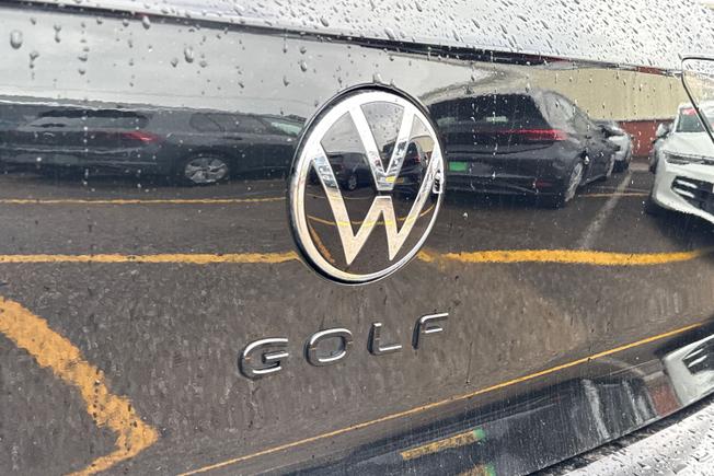 VOLKSWAGEN Golf Photo 41
