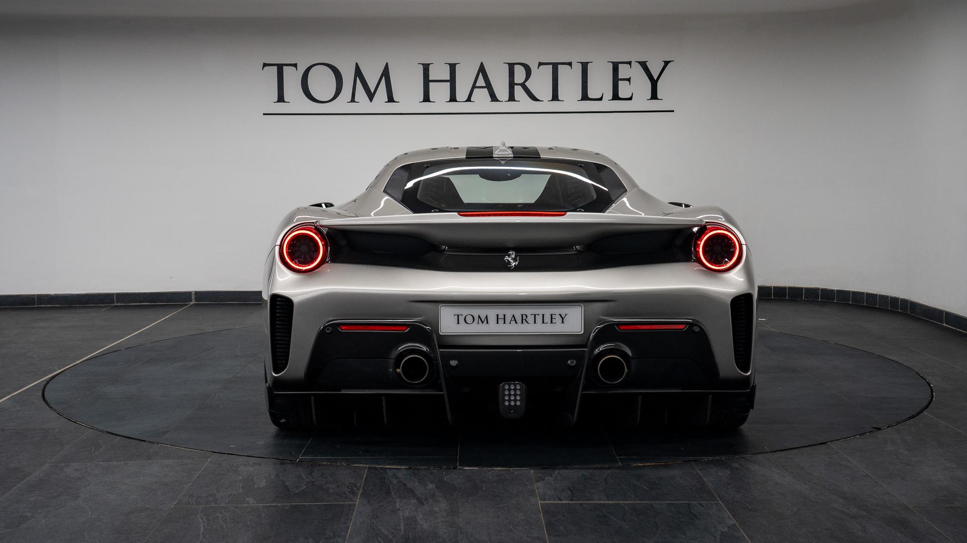 Ferrari 488 Photo 5dce1427-27d4-4654-a7c9-450285a6d6f5.jpg