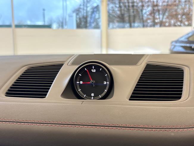 PORSCHE Cayenne Photo 18