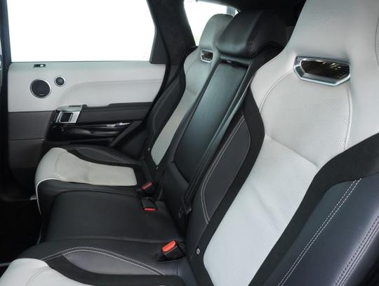 Land Rover Range Rover Sport Photo 5dd539fc-ee0f-413e-9985-e5d69192bb0c.jpg