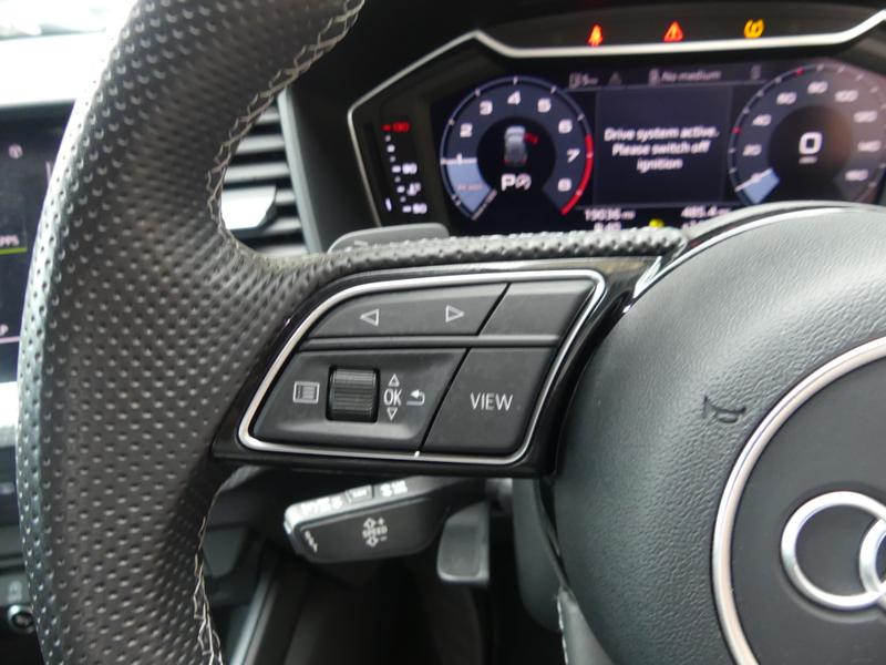 Audi A1 Photo 5dea1c52-16df-4b80-b0a7-587717658ae4.jpg