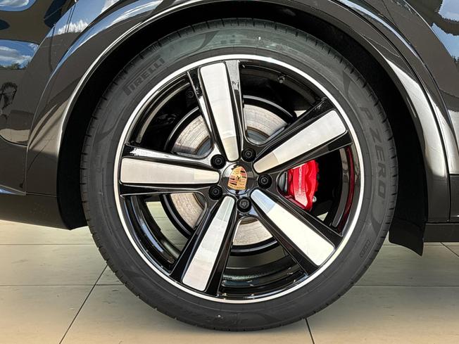 Porsche Cayenne Photo 24