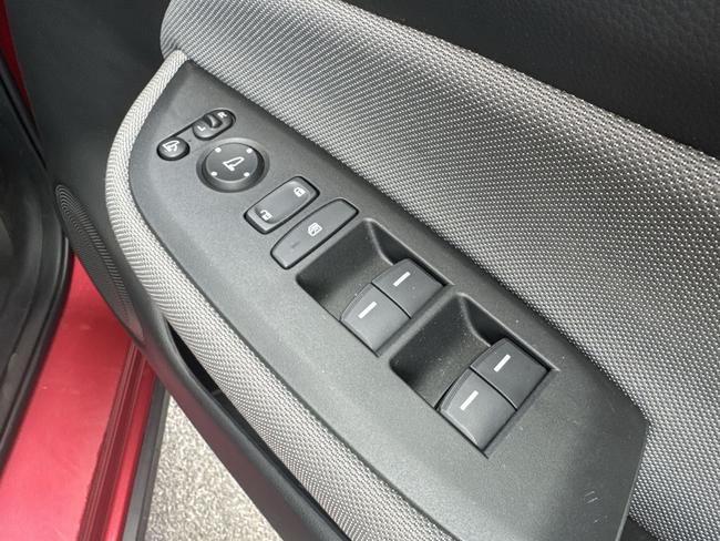 Honda Jazz Photo 5e066d55-e4cf-4b8c-9f46-67c9bd5eb90a.jpg