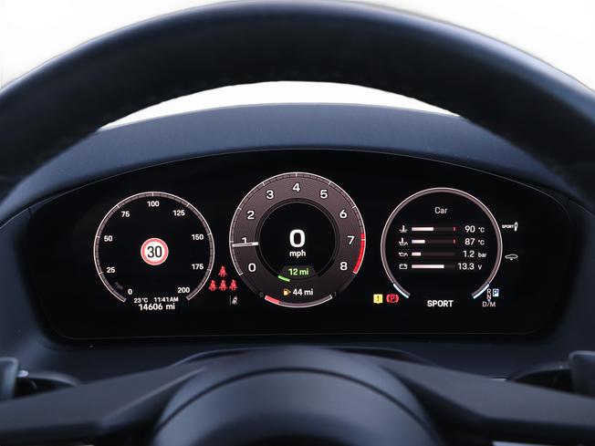 PORSCHE Panamera Photo 30