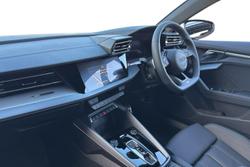 AUDI  Audi A3 Sportback Photo 2