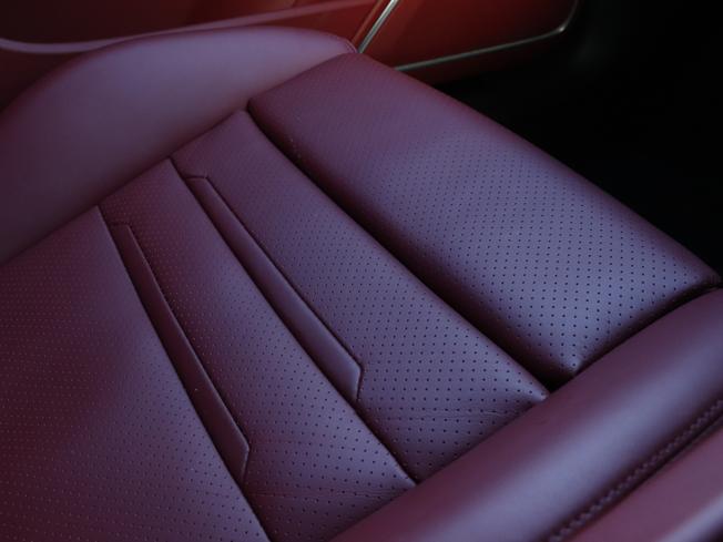 PORSCHE Panamera Photo 29