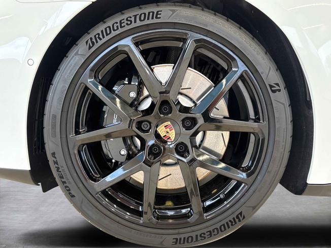 PORSCHE Panamera Photo 9