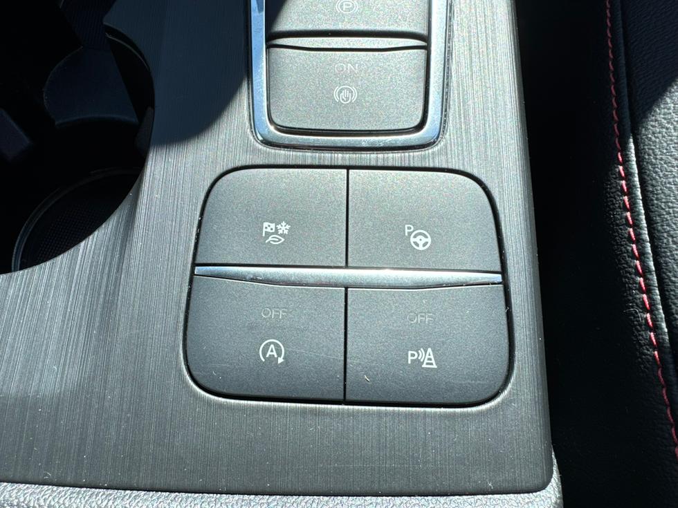 Ford Kuga Photo 5e4fac8f-9e04-40eb-82de-5782bcdaa902.JPEG