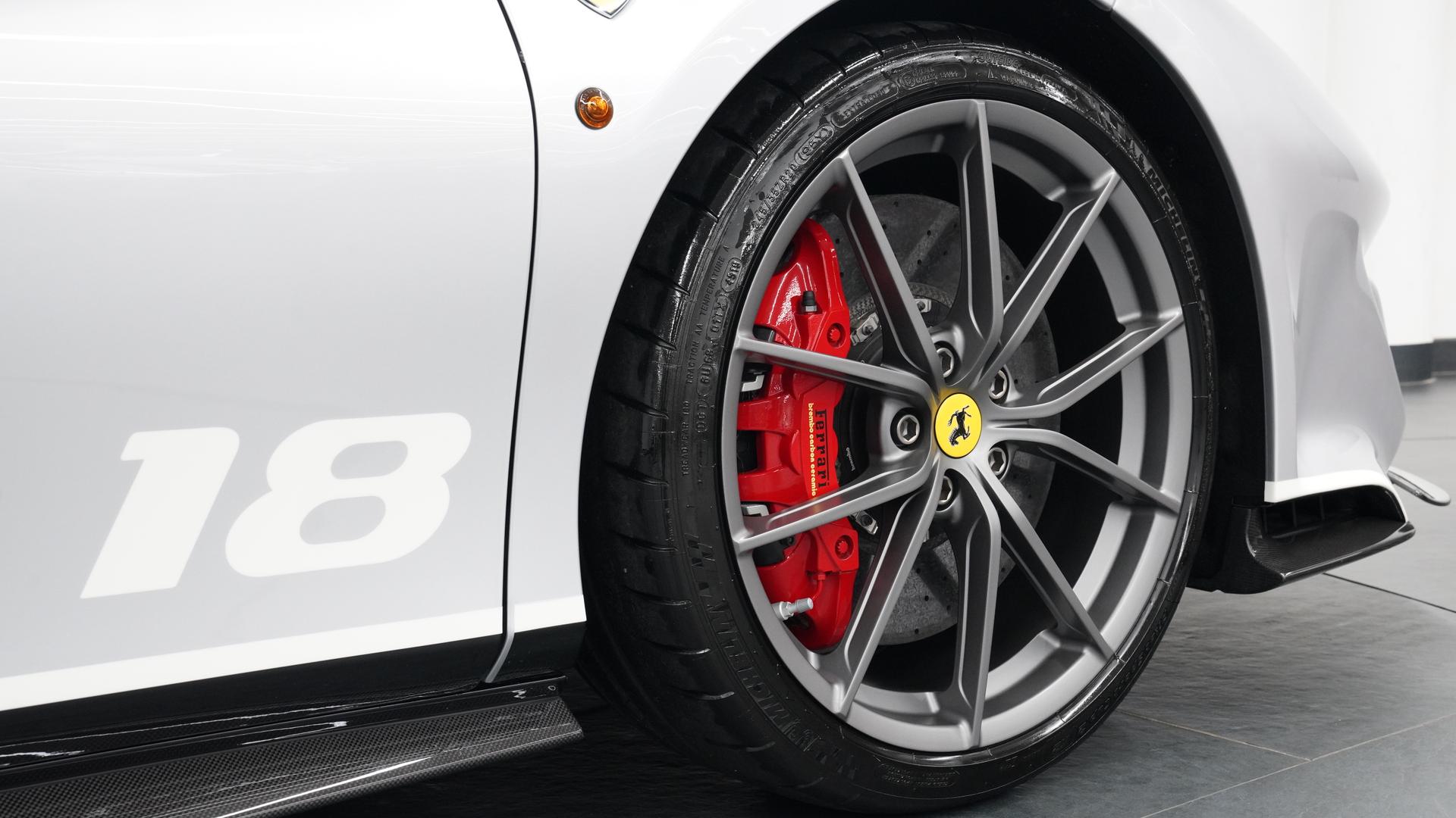Ferrari 488 Pista Photo 5e596c78-56e3-4bd3-9bcc-98487f9eb234.jpg