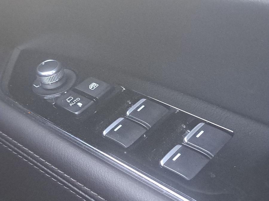 Mazda CX-5 Photo 5e623526-99ed-411a-9457-71654b6794b8.jpg