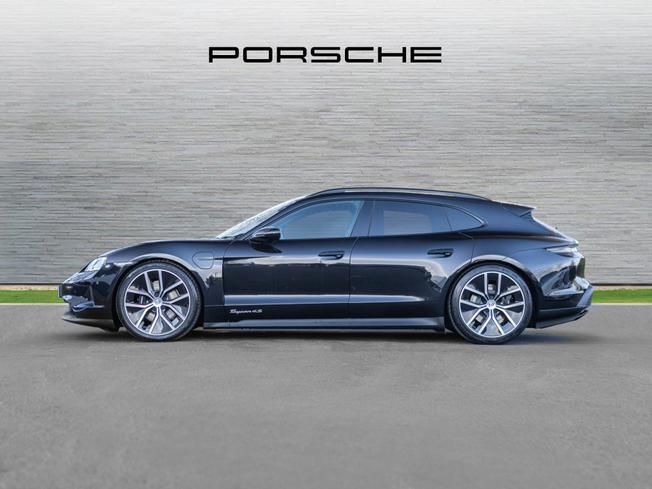 PORSCHE Taycan Photo 5
