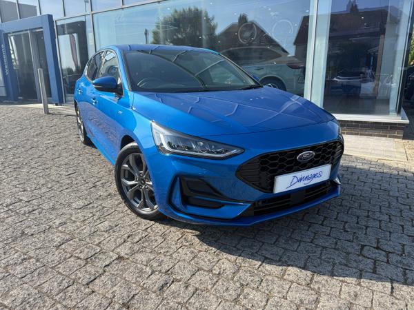Used 2024 Ford Focus 1.0T EcoBoost MHEV ST-Line Hatchback 5dr Petrol Hybrid DCT Euro 6 (s/s) (155 ps) Desert Island Blue at Dinnages