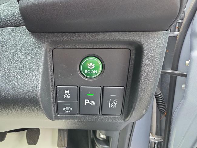Honda HR-V Photo 5eba9b13-ff30-4b9a-aa4e-8801652699c2.jpg