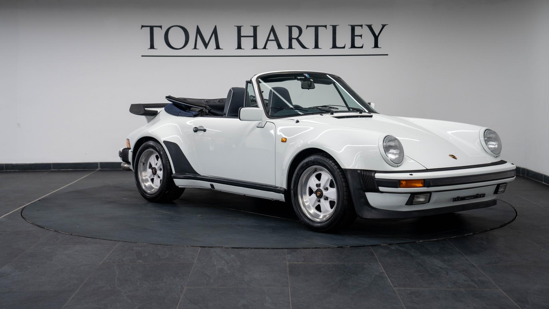 Porsche 911 Carrera Photo 5ed43950-bbf5-45e4-8633-022573273745.jpg