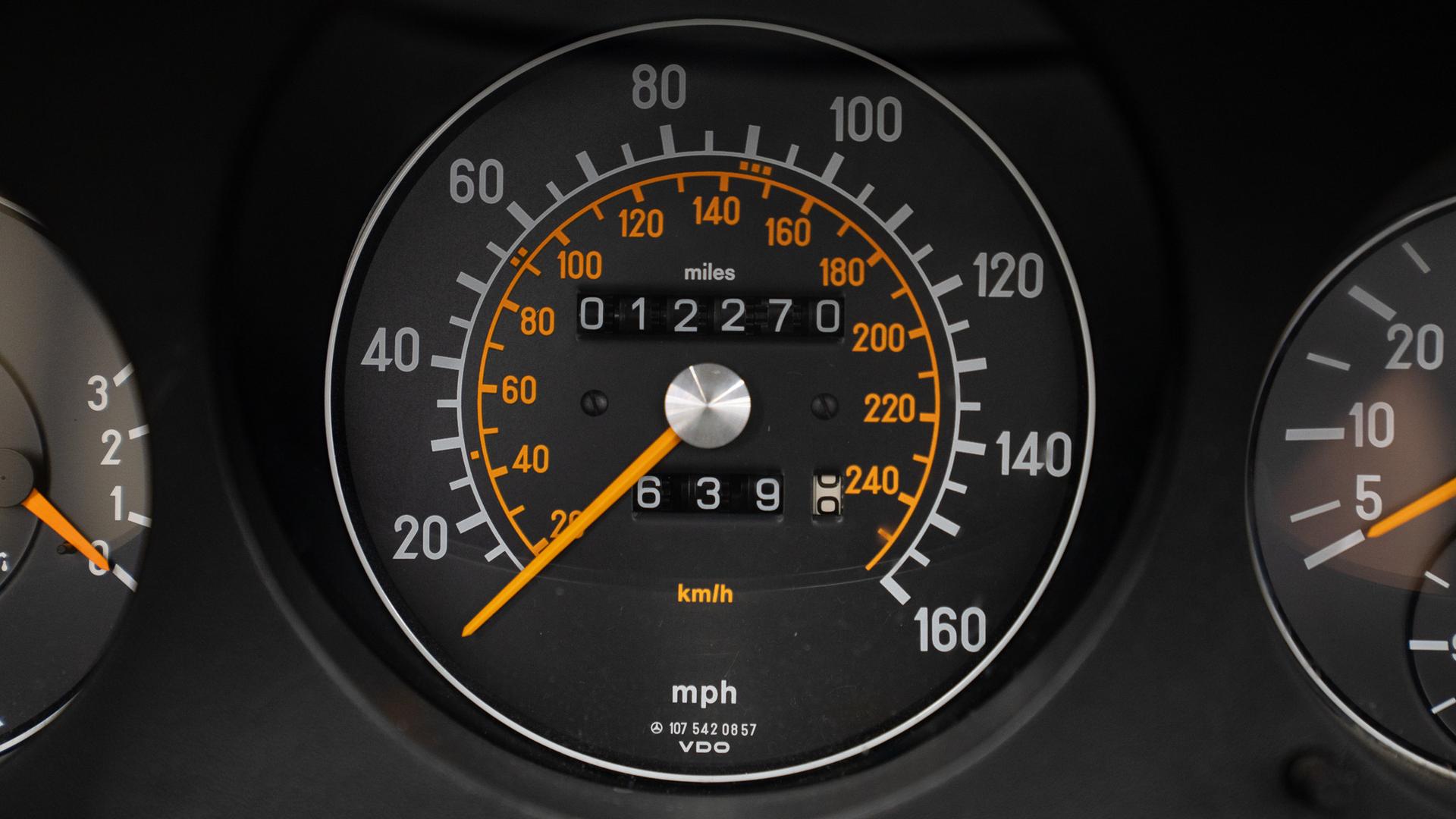 Mercedes-Benz 300 SL Photo 5ed74e94-f8dd-469f-9597-9ea7e7075b1b.jpg