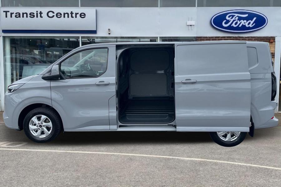 Ford TRANSIT CUSTOM Photo 5edcc0e4-23dd-4bc9-9aec-f5f39ff985f8.jpg