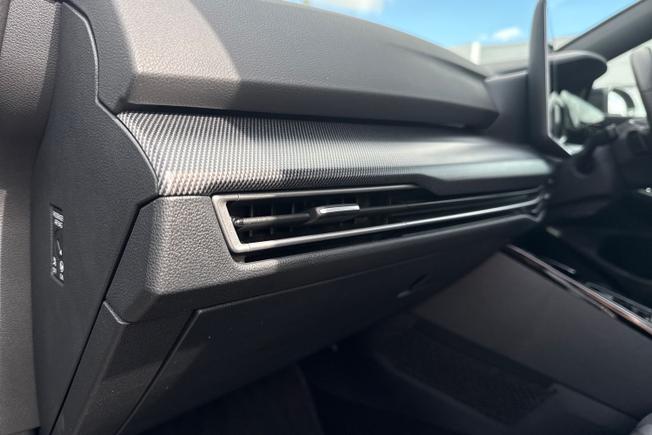 VOLKSWAGEN Golf Photo 36