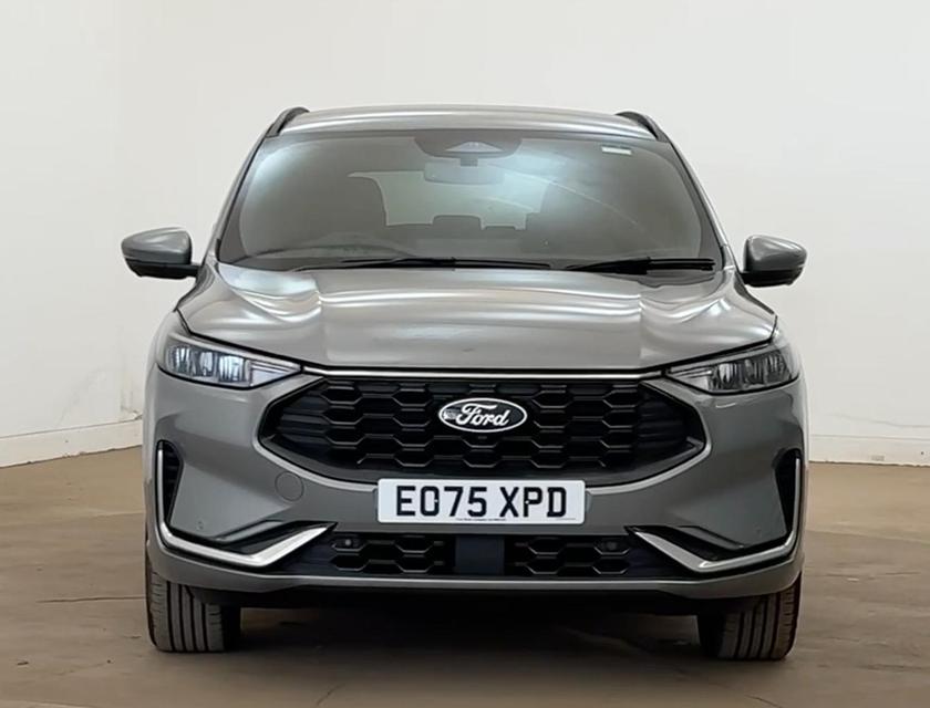 Ford Kuga Photo 5ee160fd-0356-4d73-bc4e-74f192eff4bd.jpg