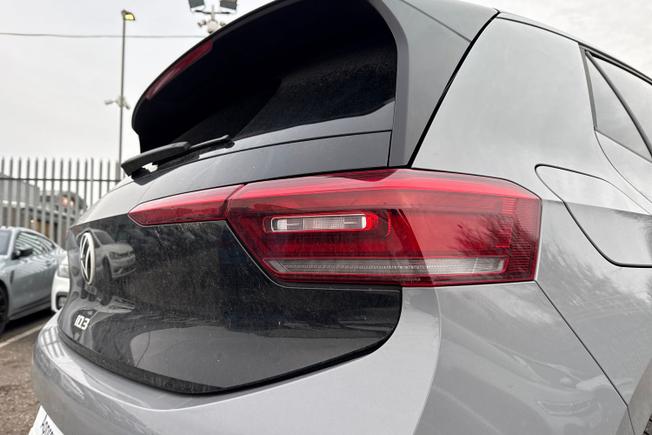 VOLKSWAGEN ID.3 Photo 19