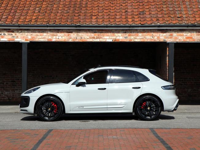 Porsche Macan Photo 12