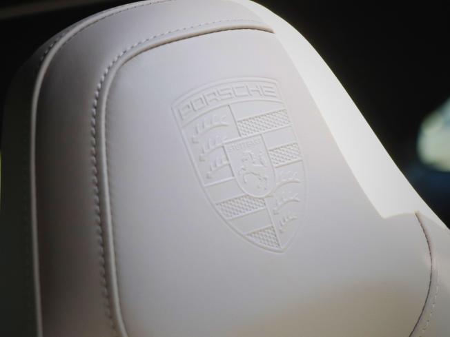 PORSCHE Panamera Photo 19