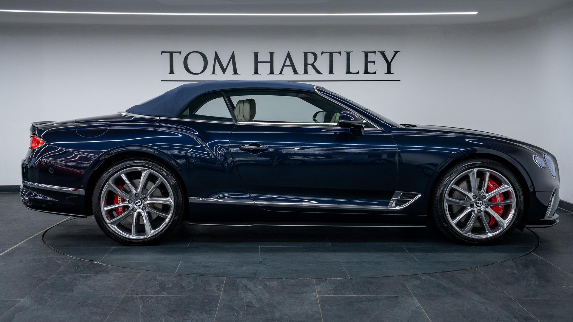Bentley Continental Photo 5f1465e1-4056-4943-a0fc-58e5a548f485.jpg