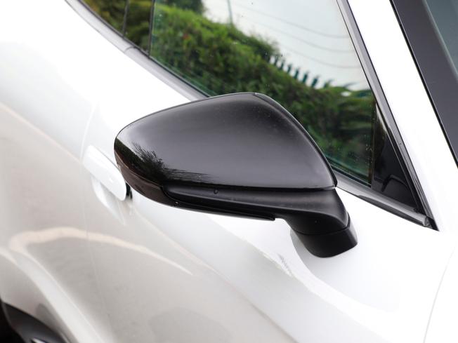 PORSCHE Taycan Photo 11