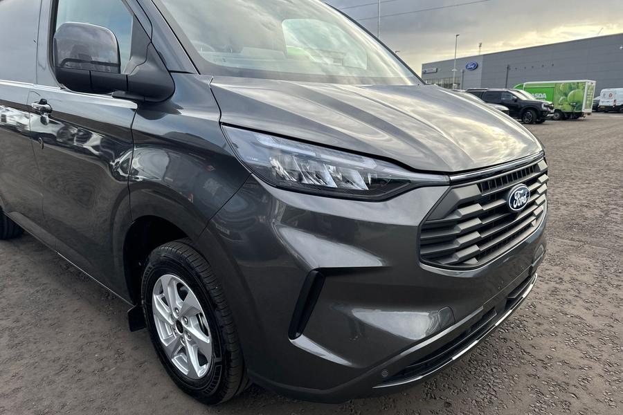 Ford TRANSIT CUSTOM Photo 5f4d6c17-0a42-42f0-8346-cffb40d2bb86.jpg