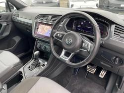 VOLKSWAGEN Tiguan Photo 2