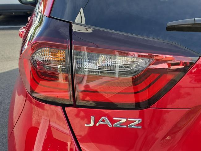 Honda Jazz Photo 5f63b457-6d05-489e-98a4-5a0f043b66b9.jpg