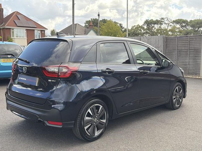 Honda Jazz Photo 5f668148-787b-4d13-b7ea-97d26e64f5a2.jpg
