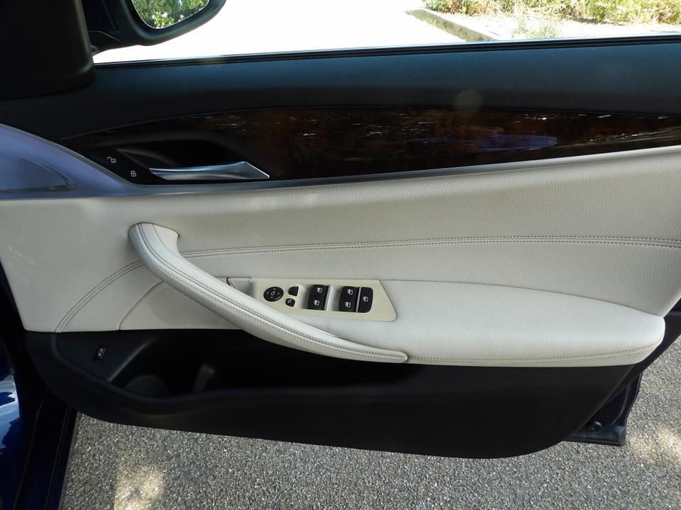 Used BMW 5 Series YA18OJE 8