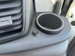 Ford Transit Photo 17