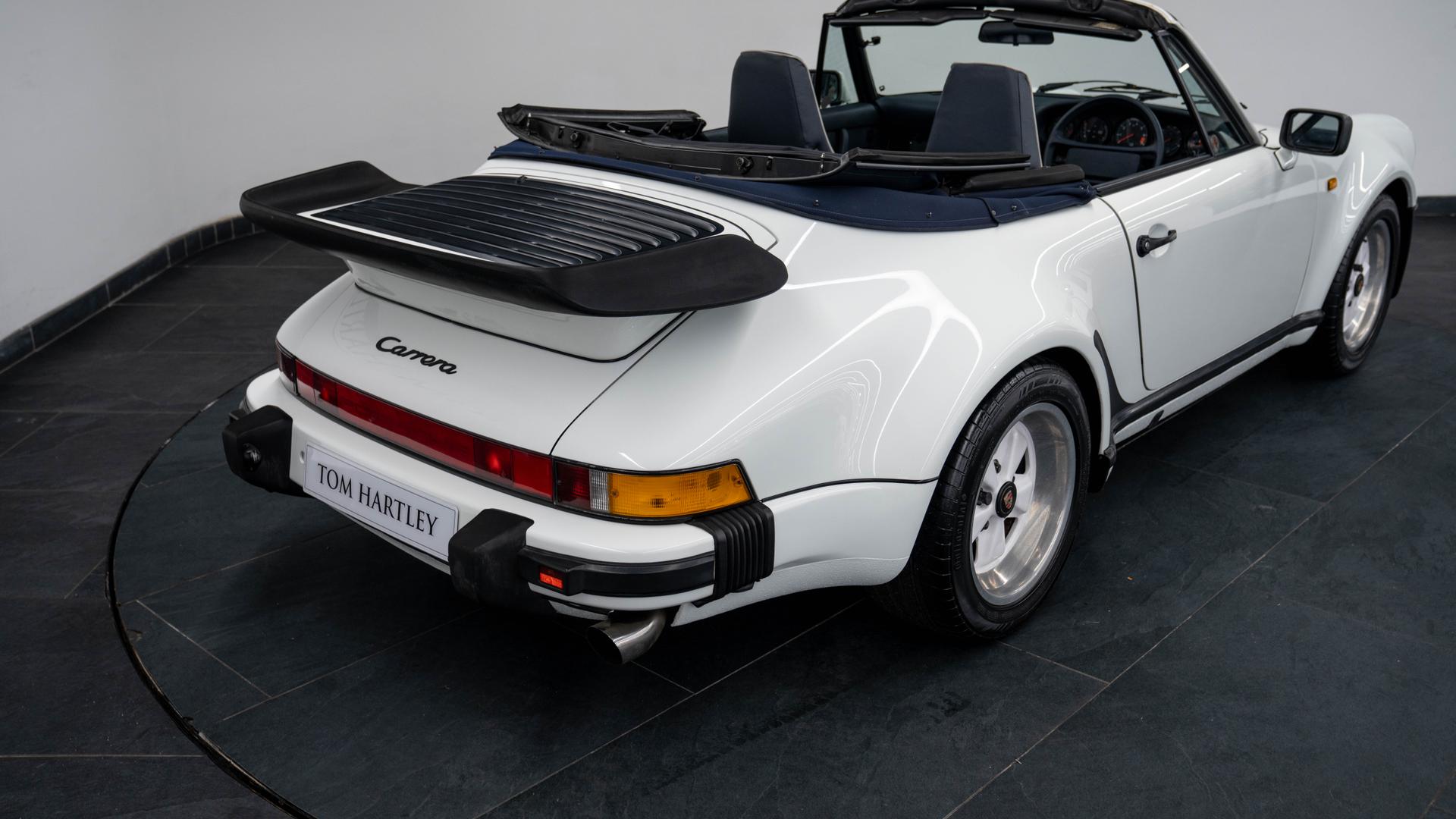 Porsche 911 Carrera Photo 5fb4e445-b2a4-4cd1-a2ab-02046ff7ee56.jpg
