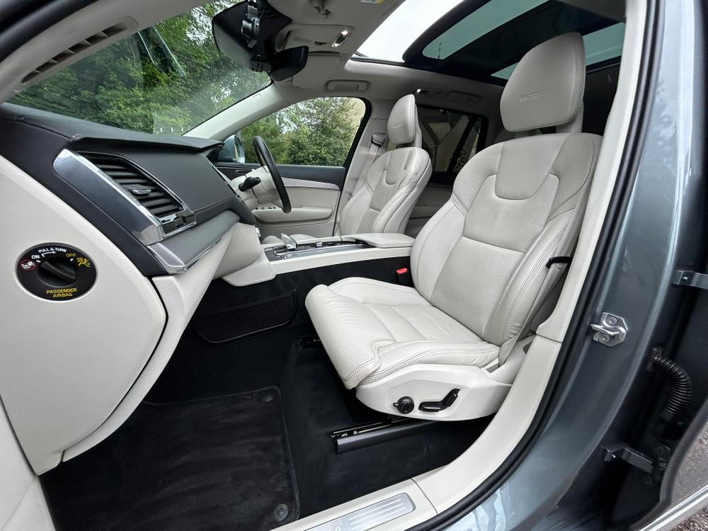 Used Volvo XC90 YG69MEP 40