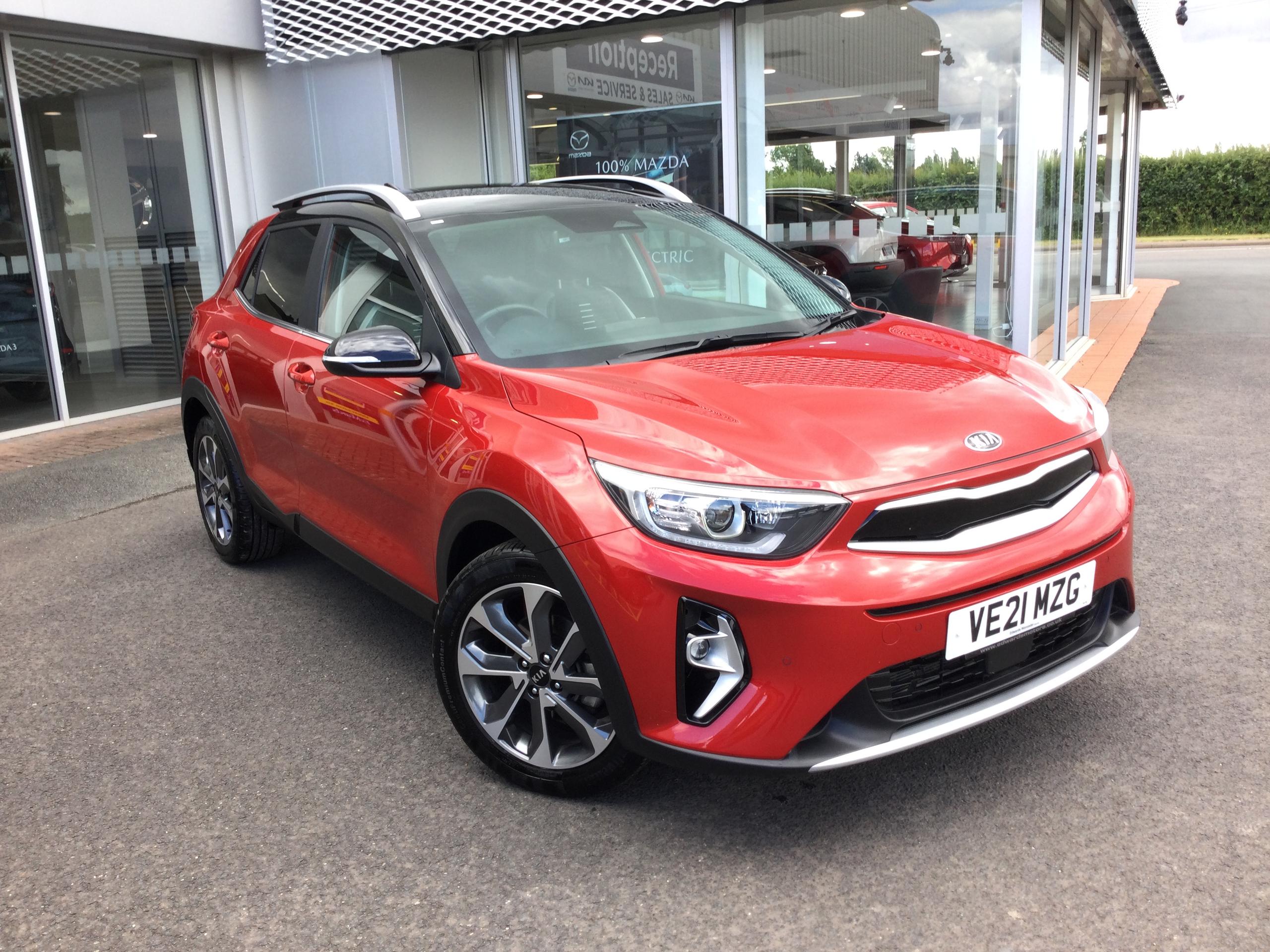 Kia Stonic 10 T Gdi Isg 48v Connect In Blaze Red With Black Roof £19995