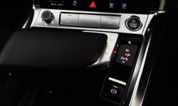 Audi Q8 Photo 19