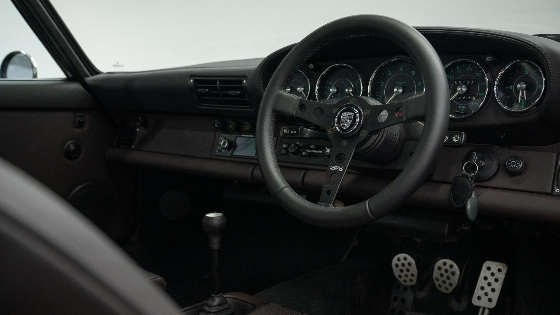 Porsche 911 Photo 6001c365-facf-456a-8f75-cfce125b8ea2.jpg