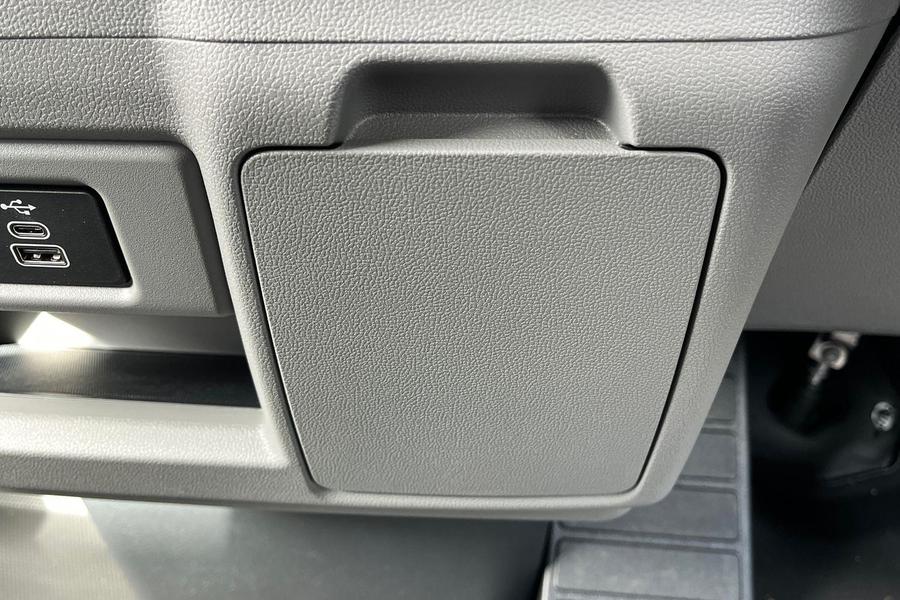 Ford TRANSIT CUSTOM Photo 600386ff-9370-44b4-8a53-d5ce3b9a45b5.jpg
